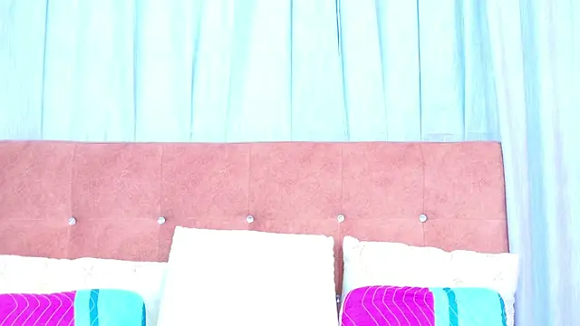 AlliciaKim online show from 11-09-25, 07:18