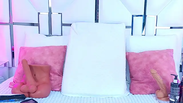 Snapshot of AlliciaKim chatting on 03-01-26, 12:05 AlliciaKim online show from 03-01-26, 12:05