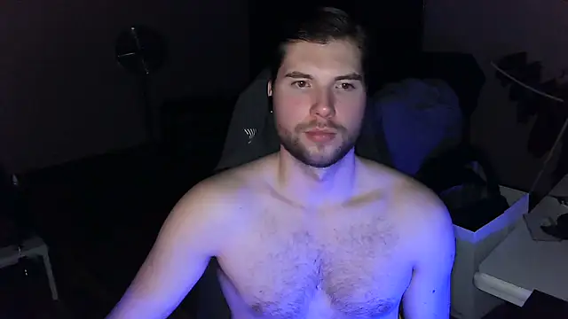 Snapshot of Ironman220 chatting on 03-19-25, 05:50 Ironman220 online show from 03-19-25, 05:50