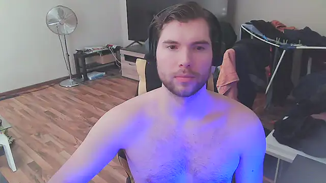 Snapshot of Ironman220 chatting on 03-02-25, 10:37 Ironman220 online show from 03-02-25, 10:37