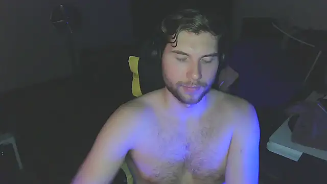 Snapshot of Ironman220 chatting on 03-10-25, 06:56 Ironman220 online show from 03-10-25, 06:56