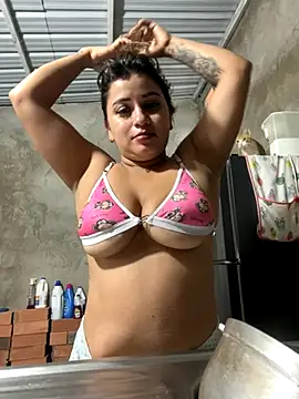 perlita05 online show from 11-24-25, 05:13