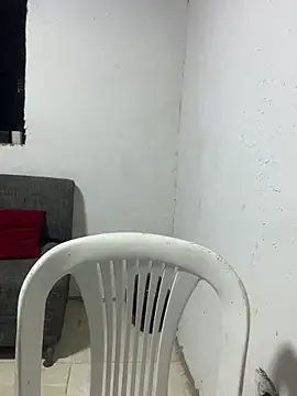 perlita05 online show from 10-15-25, 03:16