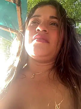 perlita05 online show from 09-27-25, 08:48