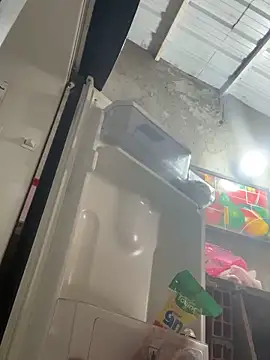 perlita05 online show from 10-04-25, 08:10