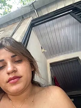 perlita05 online show from 10-02-25, 08:34