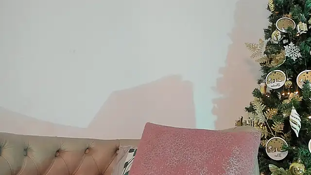 MatheoVelez online show from 12-23-24, 05:22