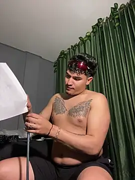 MatheoVelez online show from 09-10-25, 01:15