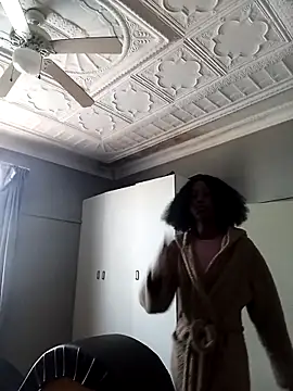 02Boitybaby online show from 10-22-25, 08:47