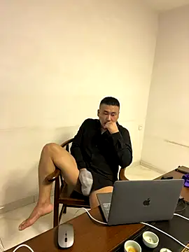 Snapshot of ShaoZian_1 chatting on 10-18-25, 01:57 ShaoZian 1 online show from 10-18-25, 01:57
