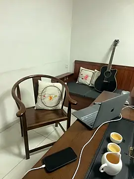 Snapshot of ShaoZian_1 chatting on 11-11-25, 06:14 ShaoZian 1 online show from 11-11-25, 06:14