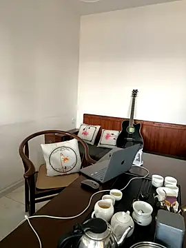 Snapshot of ShaoZian_1 chatting on 11-06-25, 06:28 ShaoZian 1 online show from 11-06-25, 06:28