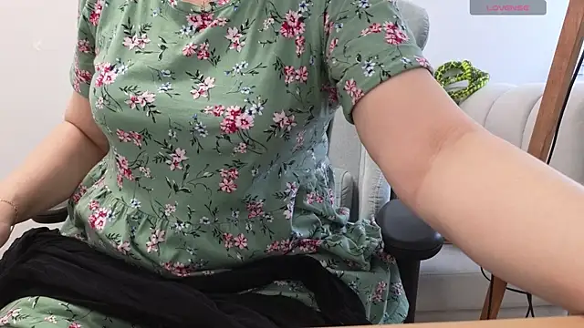 Ava Gardner  online show from 04-14-26, 05:34