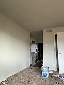 elamante03 online show from 12-18-24, 02:49