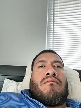 elamante03 online show from 09-19-25, 07:18