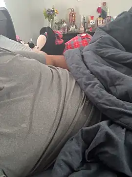 elamante03 online show from 03-05-26, 04:47