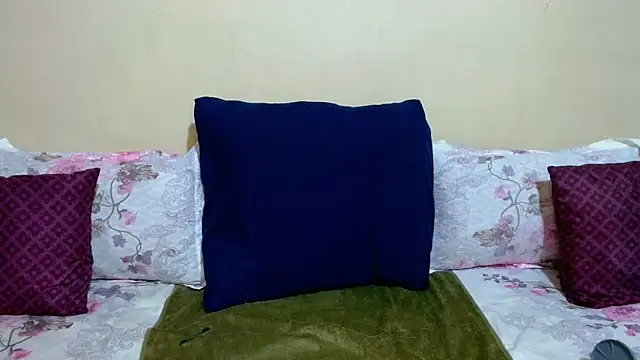 DiamondLuv29 online show from 11-19-25, 02:55