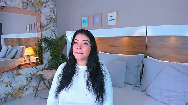 EmaBakker online show from 02-25-26, 10:48