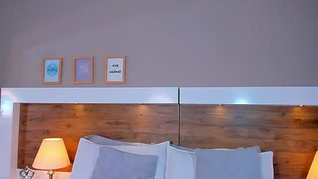 EmaBakker online show from 03-09-26, 06:06