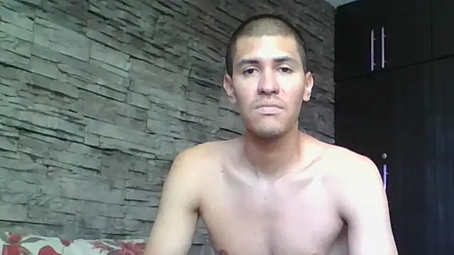 Sexylatin64 online show from 07-10-26, 04:40