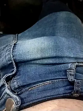 Snapshot of lm279 chatting on 09-18-25, 03:48 lm279 online show from 09-18-25, 03:48