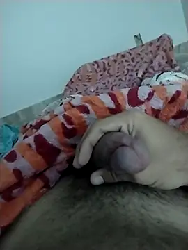 Snapshot of lm279 chatting on 02-13-25, 05:44 lm279 online show from 02-13-25, 05:44