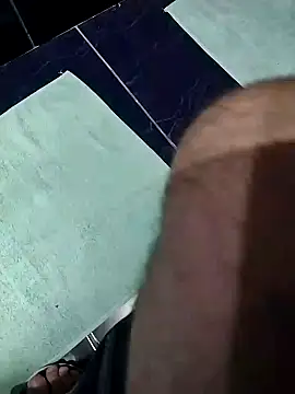 Snapshot of lm279 chatting on 02-06-25, 03:41 lm279 online show from 02-06-25, 03:41