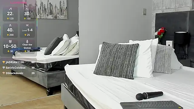 Lana-Gross online show from 10-22-25, 03:33