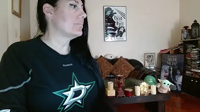 mandaloriangirls online show from 04-18-26, 04:09