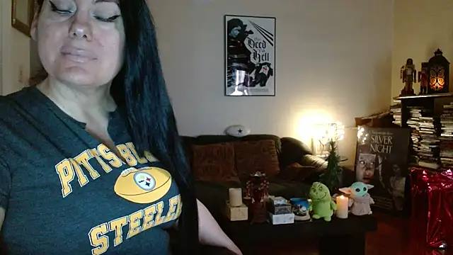 mandaloriangirls online show from 12-14-25, 06:13