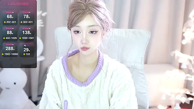 Snapshot of UUKiss_ chatting on 02-22-25, 02:08 UUKiss online show from 02-22-25, 02:08