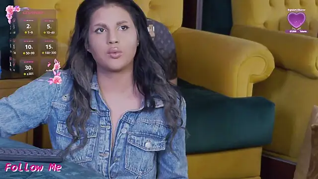 GiuliaHarvey online show from 01-13-26, 01:31