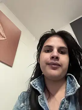 Snapshot of GiuliaHarvey chatting on 04-07-26, 07:43 GiuliaHarvey online show from 04-07-26, 07:43