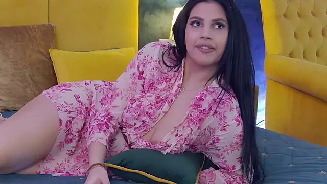 GiuliaHarvey online show from 03-07-25, 07:38