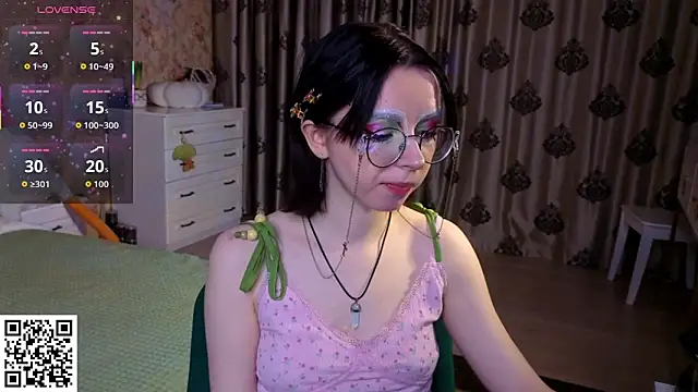 Nora Failure online show from 02-02-26, 04:06