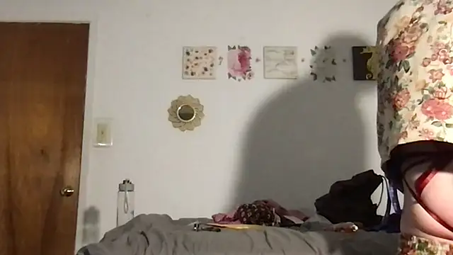 twentywithafelonyy online show from 10-11-25, 11:00