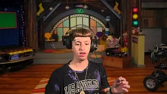 twentywithafelonyy online show from 09-22-25, 01:11