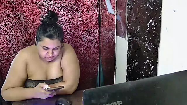 GoddessLorenaTheeSiren online show from 01-15-26, 12:52