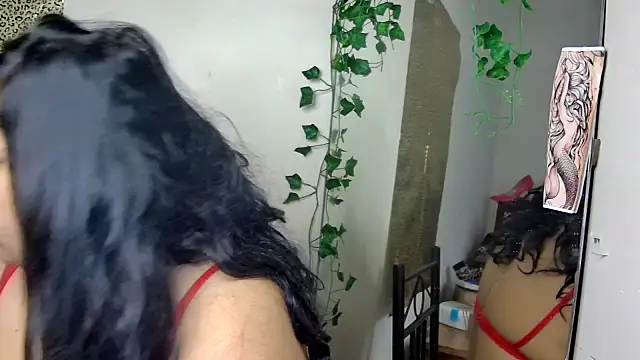 Snapshot of GoddessLorenaTheeSiren chatting on 10-20-25, 07:09 GoddessLorenaTheeSiren online show from 10-20-25, 07:09