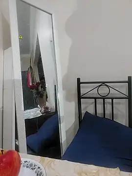 Snapshot of GoddessLorenaTheeSiren chatting on 02-28-25, 01:37 GoddessLorenaTheeSiren online show from 02-28-25, 01:37