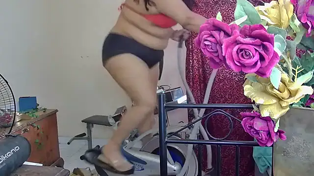 GoddessLorenaTheeSiren online show from 11-10-25, 07:57