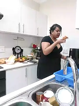 Snapshot of GoddessLorenaTheeSiren chatting on 02-27-25, 05:05 GoddessLorenaTheeSiren online show from 02-27-25, 05:05