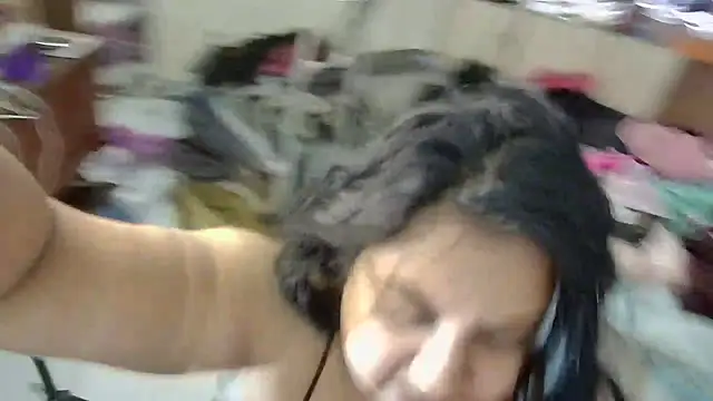 Snapshot of GoddessLorenaTheeSiren chatting on 10-31-25, 12:46 GoddessLorenaTheeSiren online show from 10-31-25, 12:46