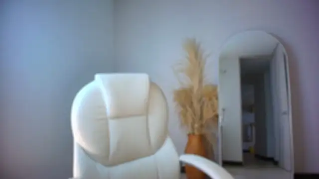 auroracaruso11 online show from 11-12-25, 08:23