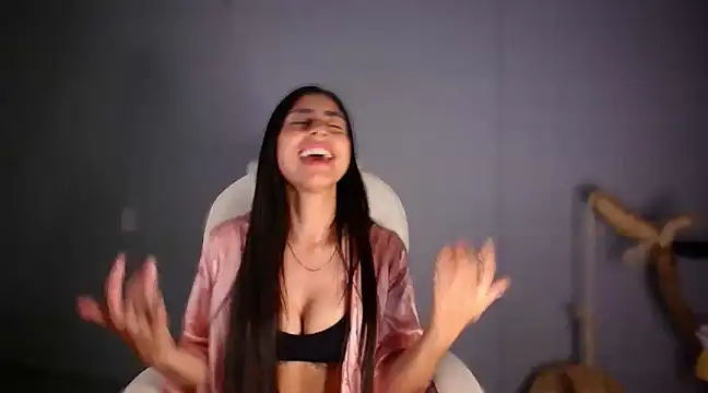 auroracaruso11 online show from 02-12-25, 12:58