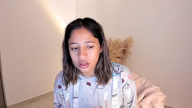 Snapshot of amelie_murphy_ chatting on 11-20-25, 01:23 amelie murphy online show from 11-20-25, 01:23