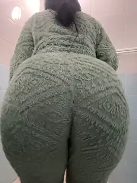 Layla-daloua online show from 02-13-26, 11:16