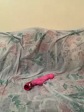 Layla-daloua online show from 10-05-25, 05:25