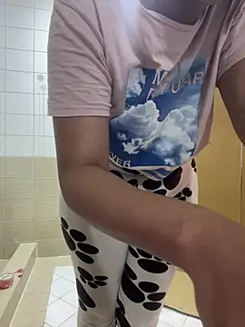 Layla-daloua online show from 01-09-26, 03:13