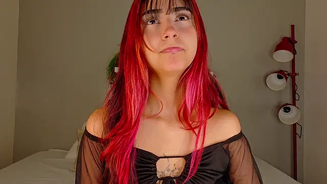 ParisFox  online show from 12-04-25, 07:57